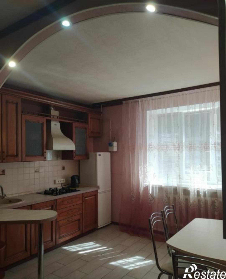 2-комн квартира Горького ул, 79А