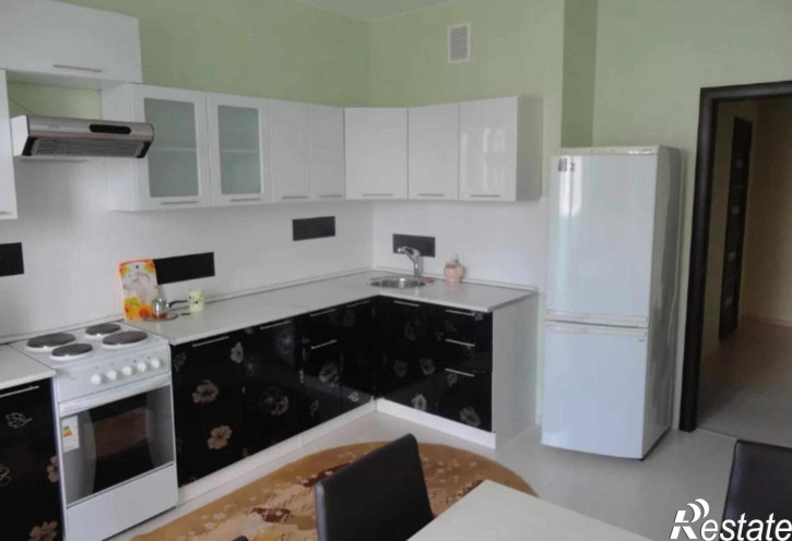2-комн квартира Крайнова ул, 4