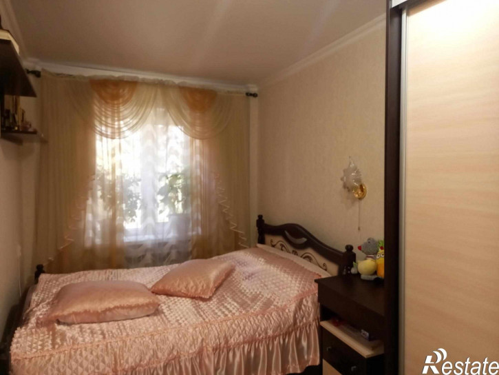 2-комн квартира Ушинского ул, 8