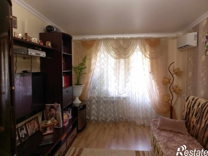 2-комн квартира Ушинского ул, 8