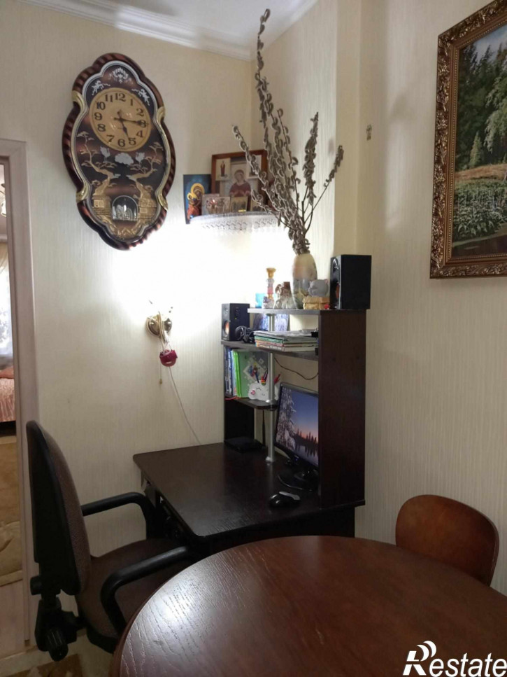 2-комн квартира Ушинского ул, 8