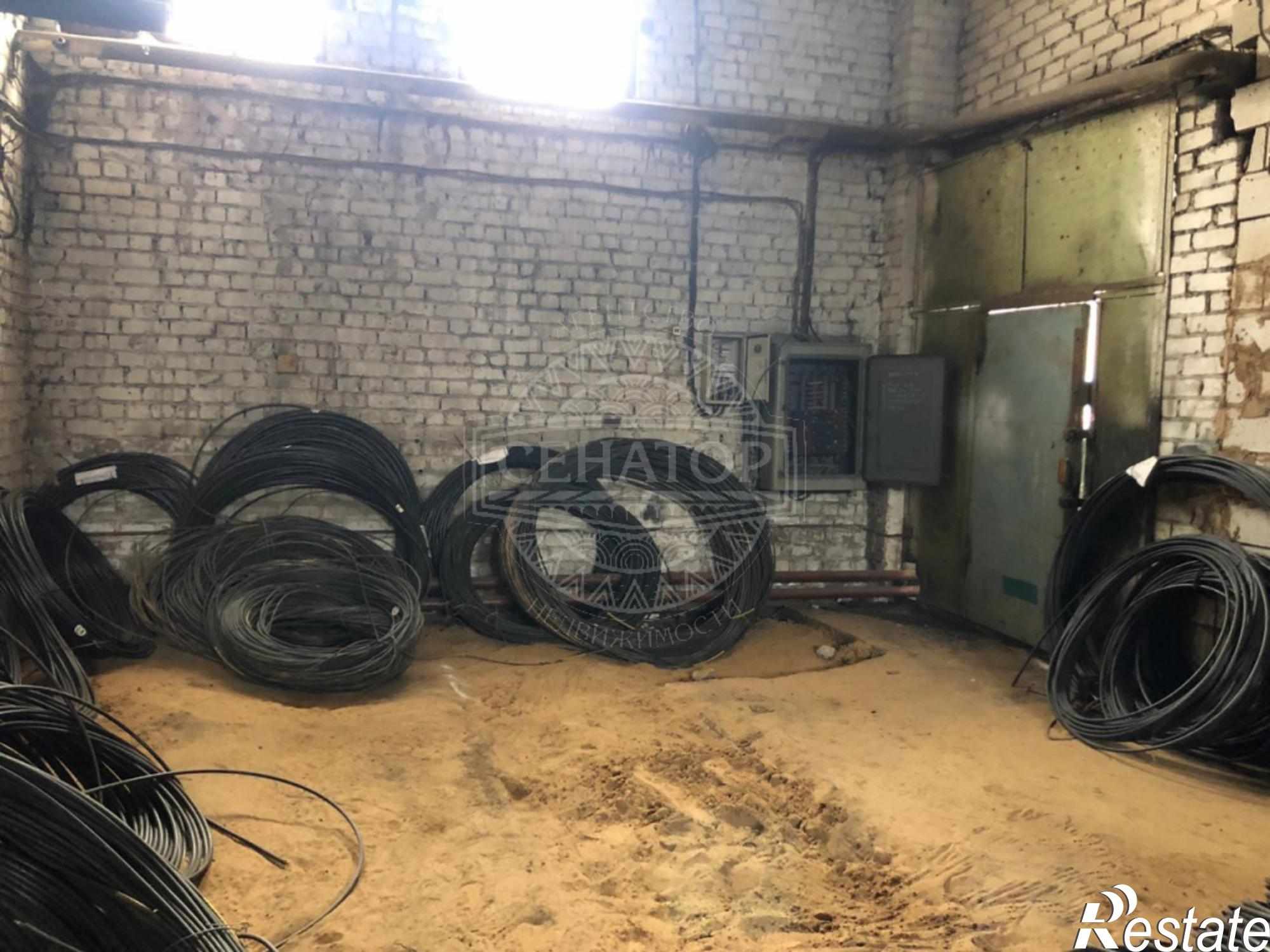 Сдать складское помещение за 25 000 рублей на Волжская 2-я ул, 15