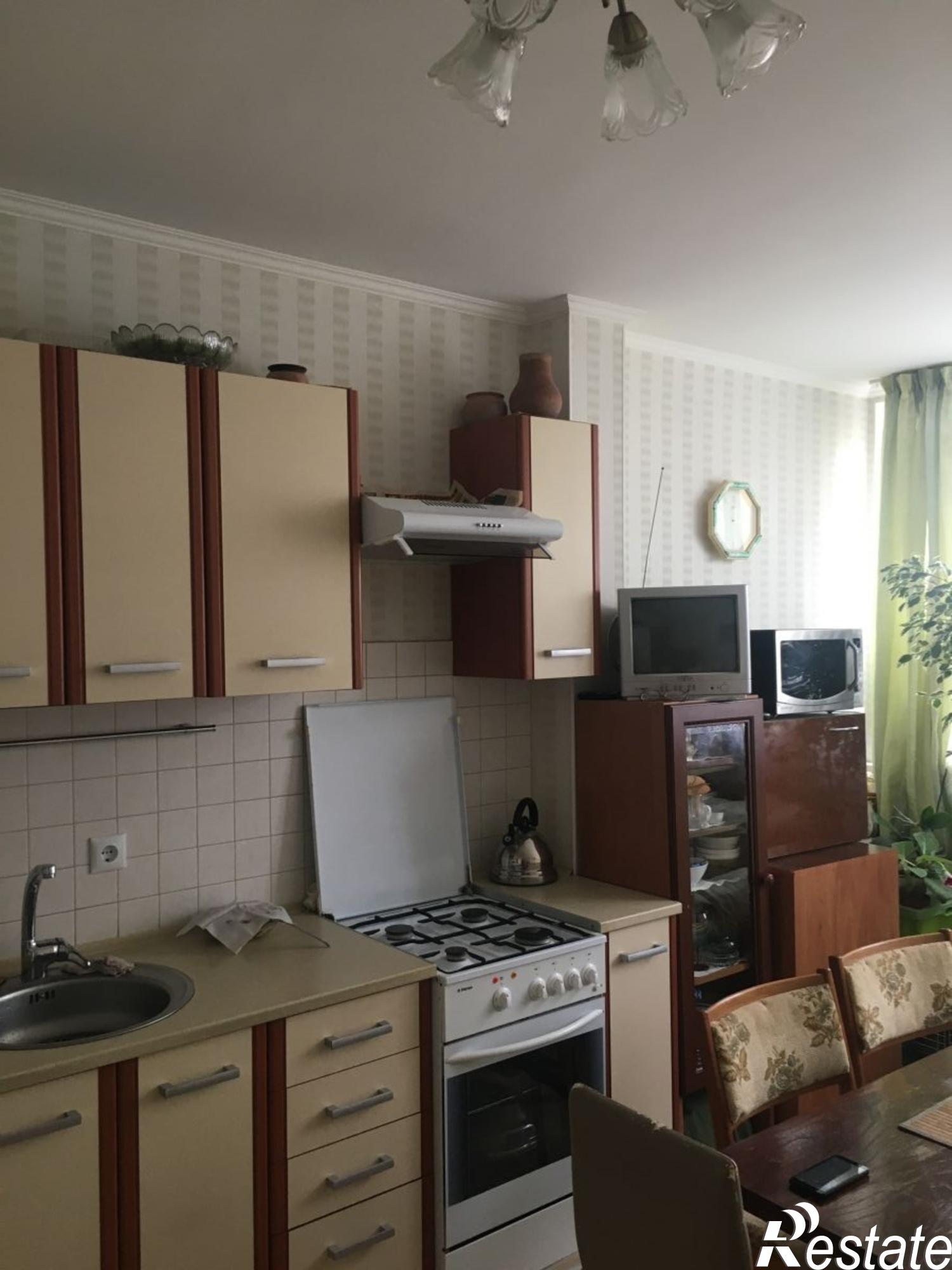 Купить квартиру за 4 300 000 рублей на Генерала Челнокова ул, 44