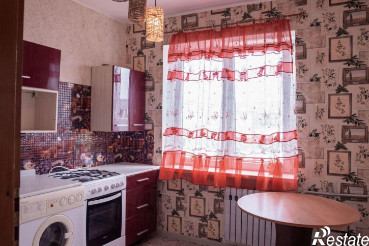 2-комн квартира Дзержинского ул, 166