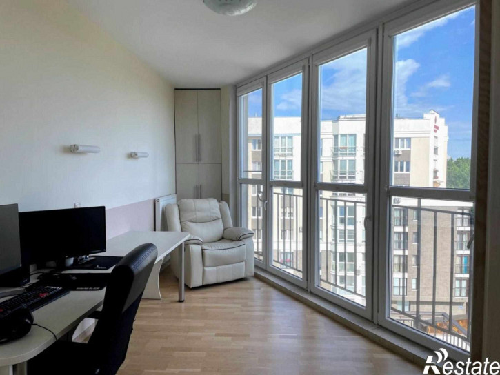 4-комн квартира Красносельская ул, 82