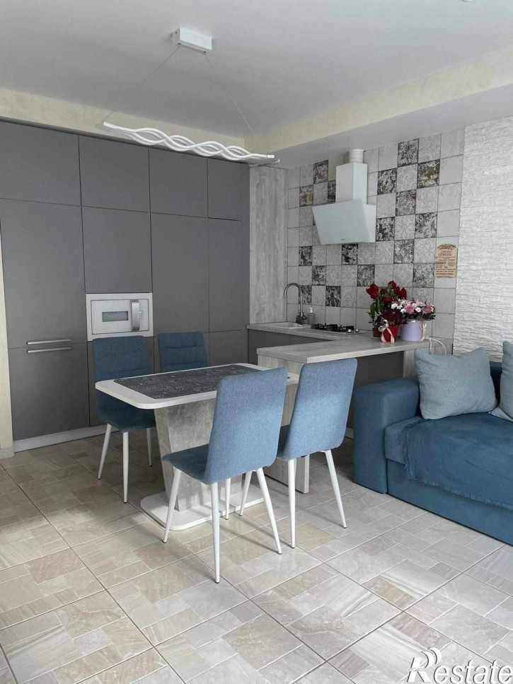2-комн квартира Ростовская ул, 6