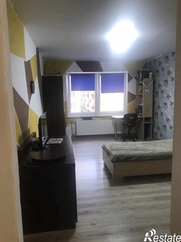 3-комн квартира Дзержинского ул, 168В