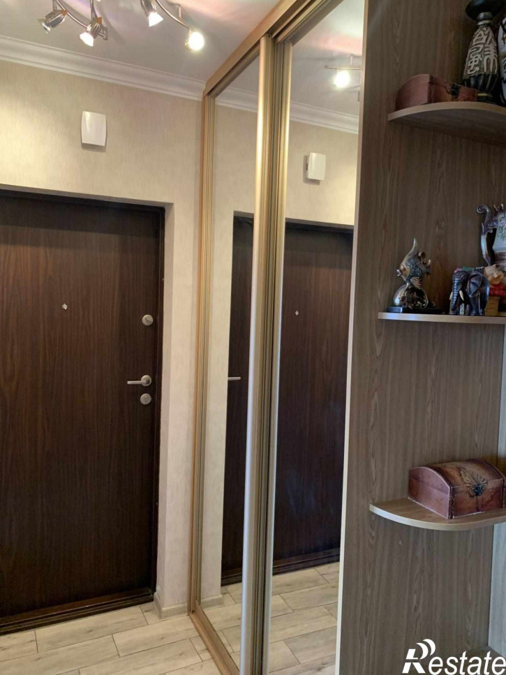 2-комн квартира Интернациональная ул, 74