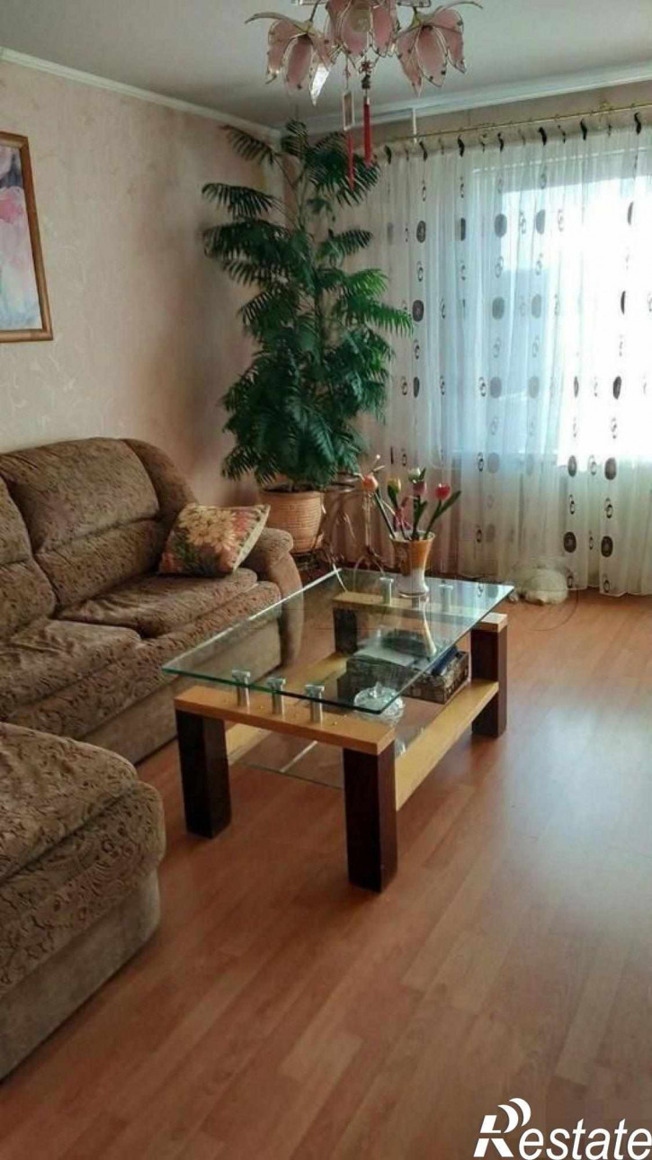 3-комн квартира Мукомольная ул, 12 а