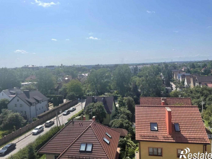 4-комн квартира Красносельская ул, 82