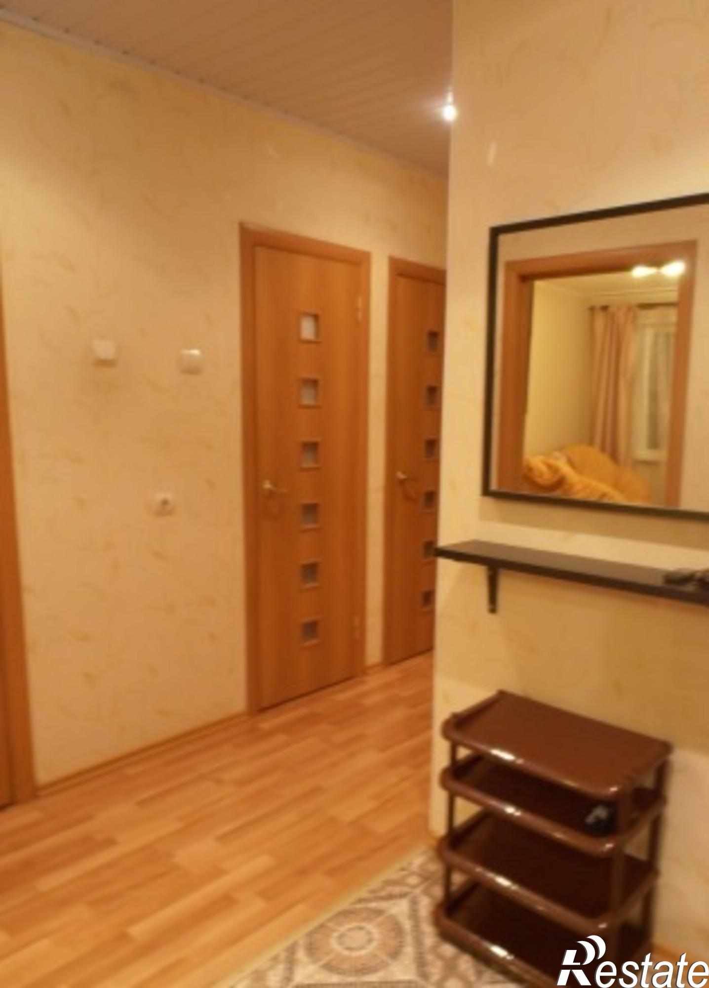 Сдать квартиру за 17 000 рублей на Комиссарова ул, 4А