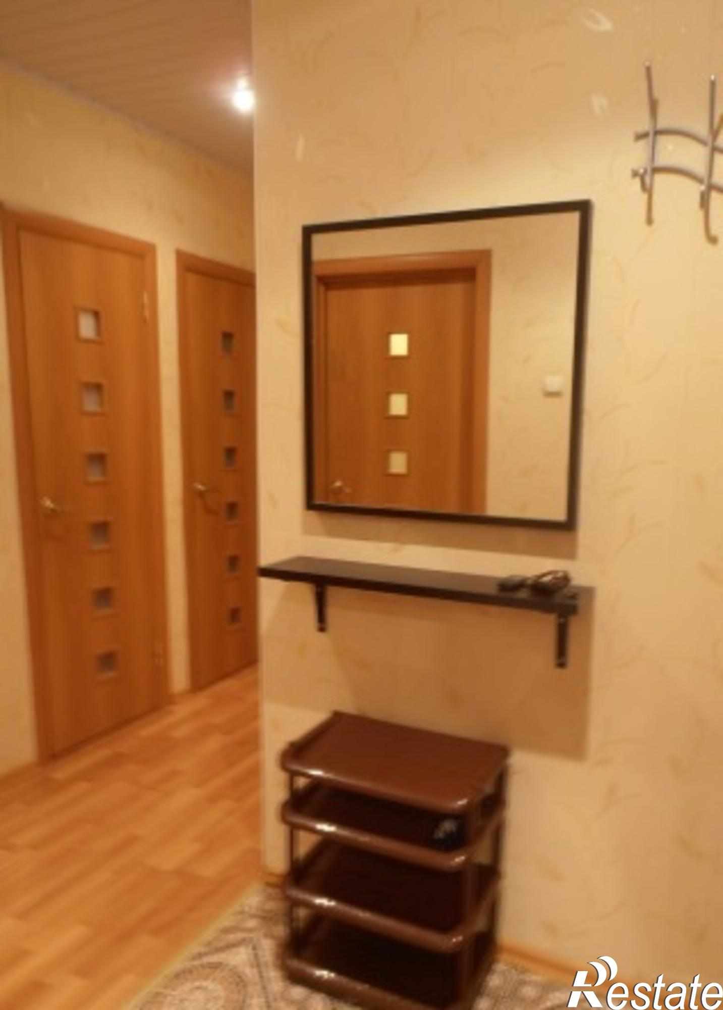 Сдать квартиру за 17 000 рублей на Комиссарова ул, 4А