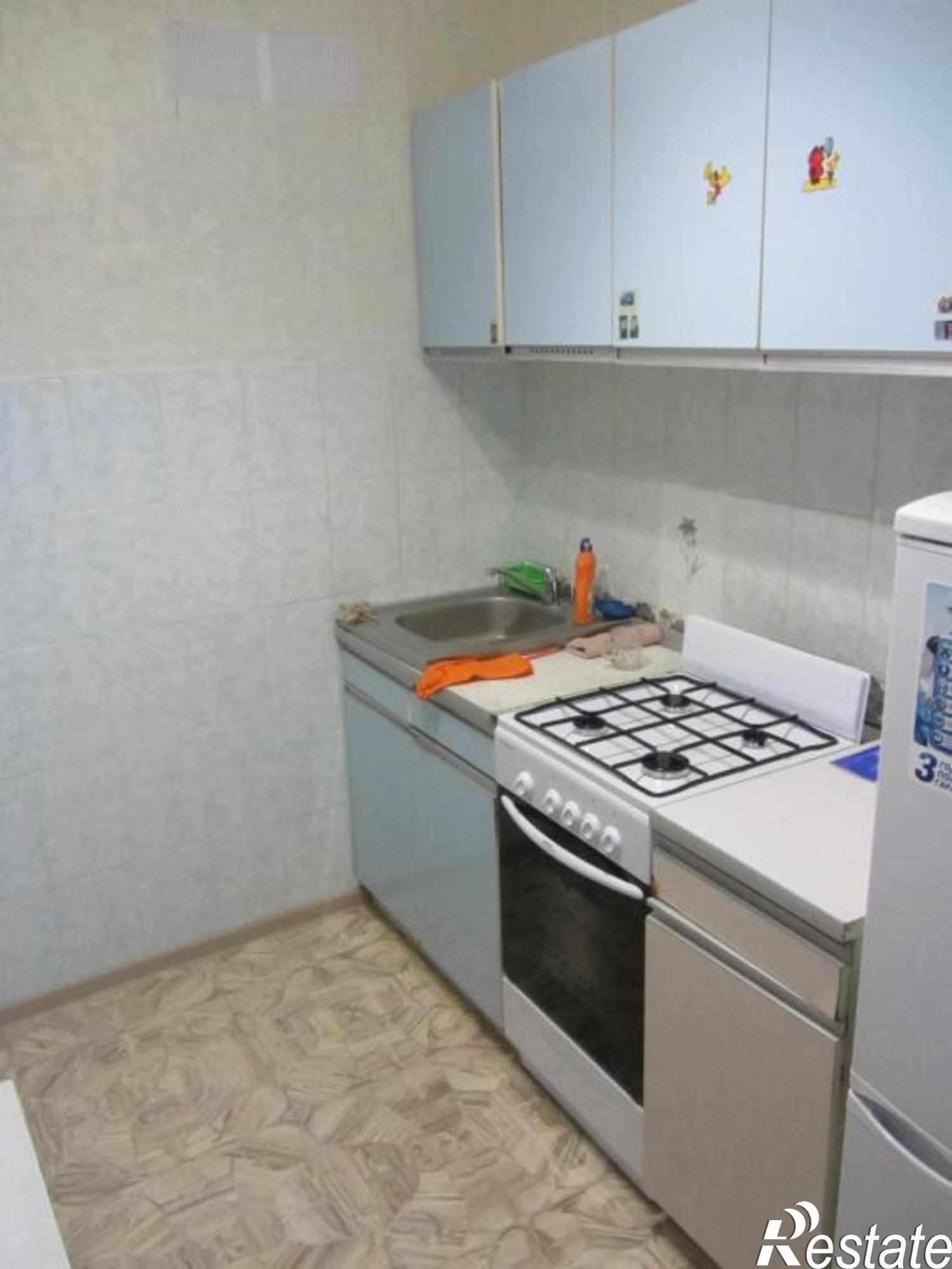 Сдать квартиру за 10 000 рублей на Растопчина ул, 19
