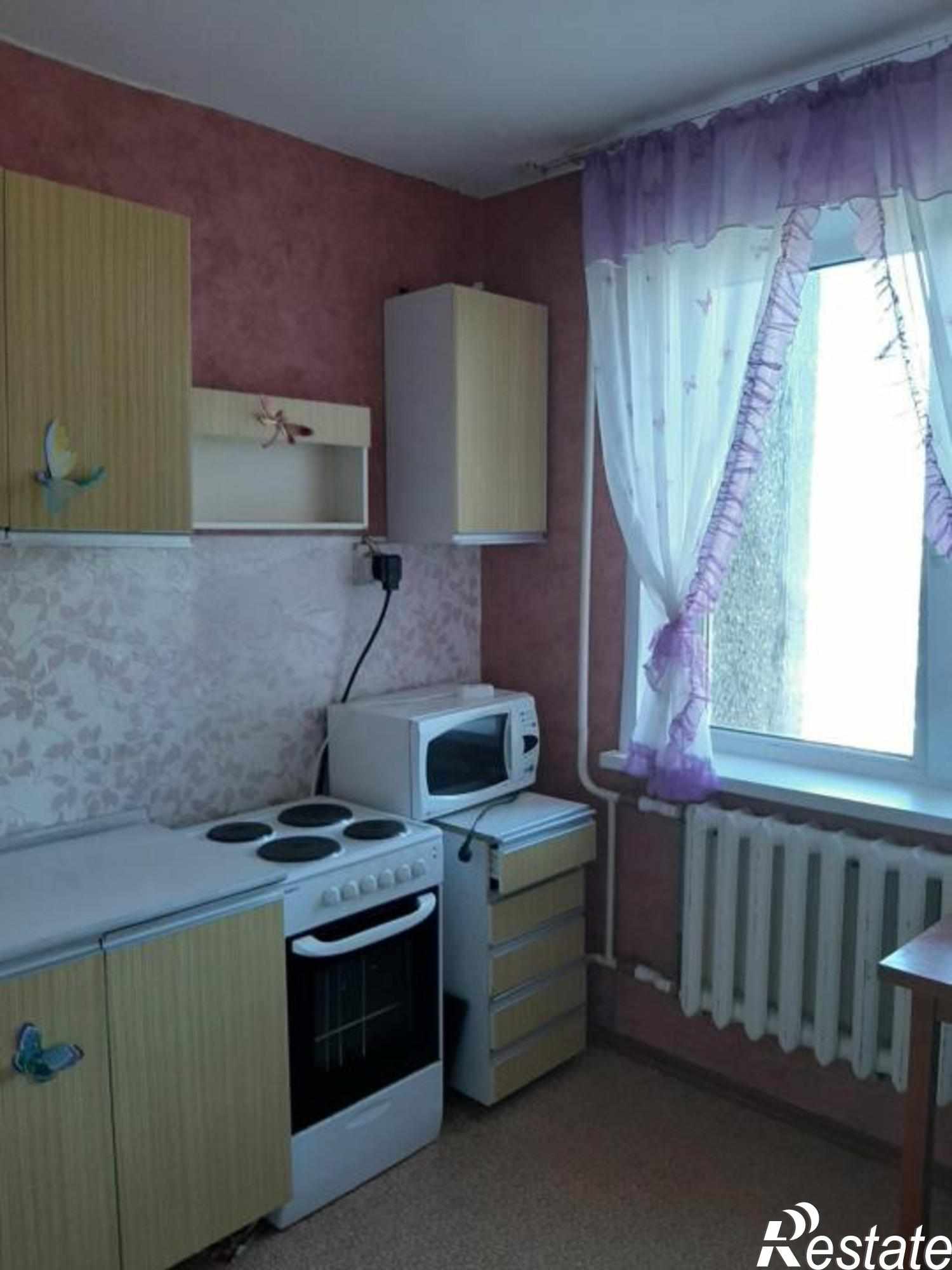 Сдать квартиру за 13 000 рублей на Горького ул, 99