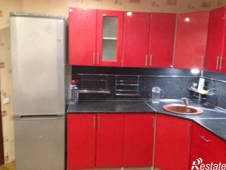 2-комн квартира Комиссарова ул, 1Г