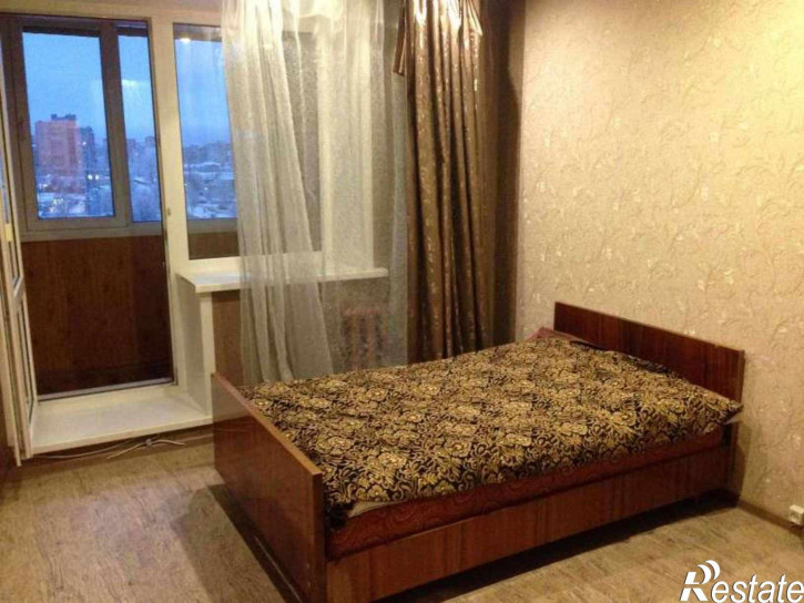 2-комн квартира Комиссарова ул, 1Г