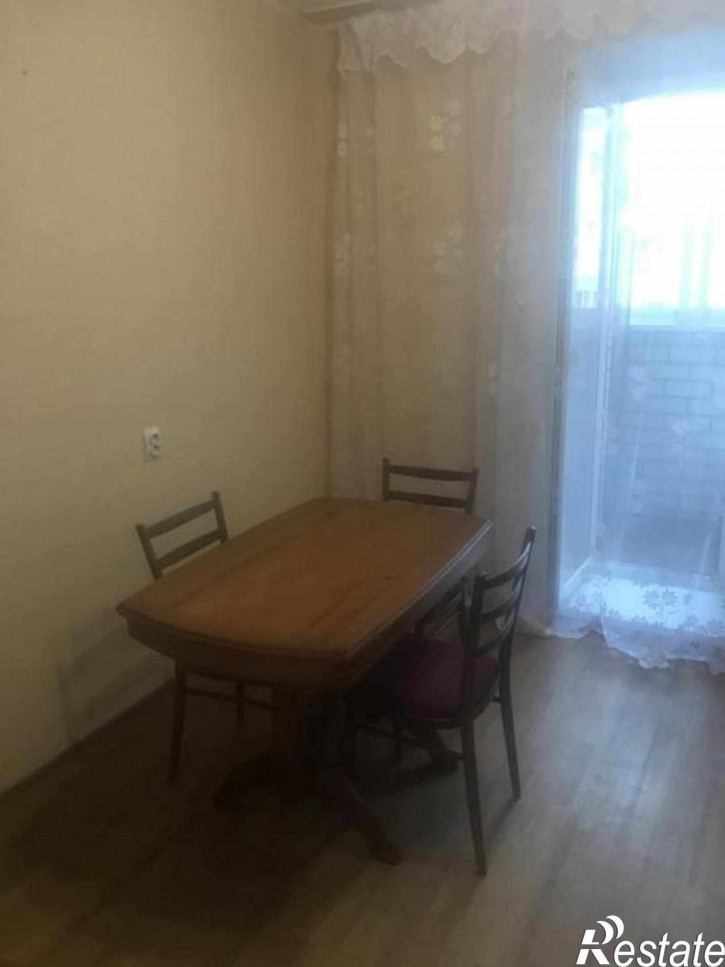 2-комн квартира Тихонравова ул, 9