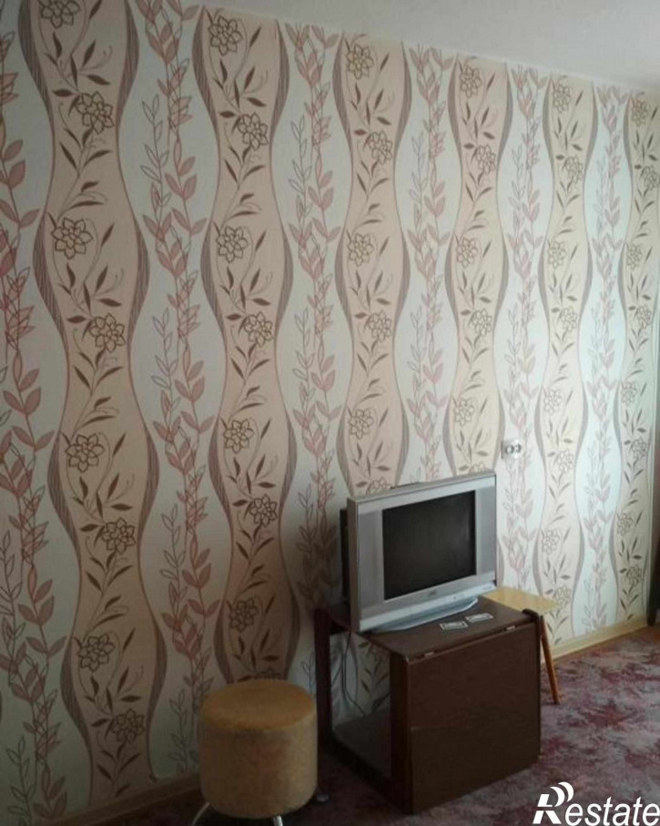 1-комн квартира Крайнова ул, 12