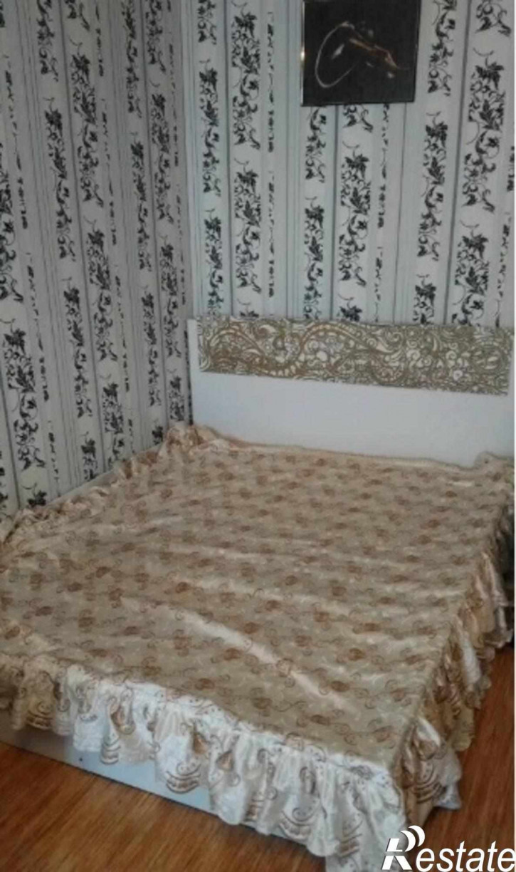 1-комн квартира Крайнова ул, 4