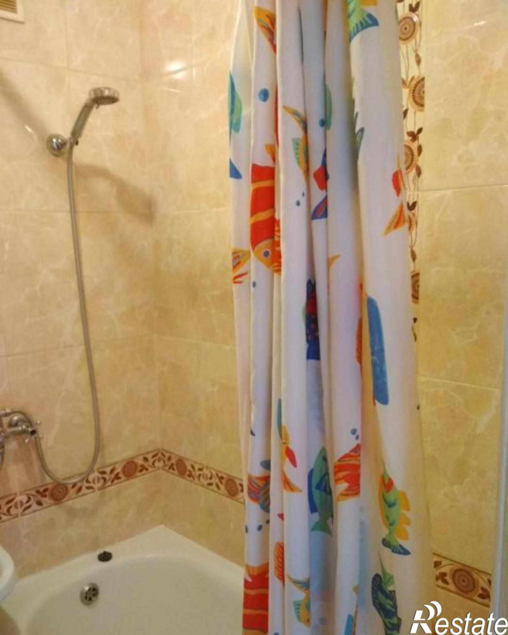 1-комн квартира Крайнова ул, 12