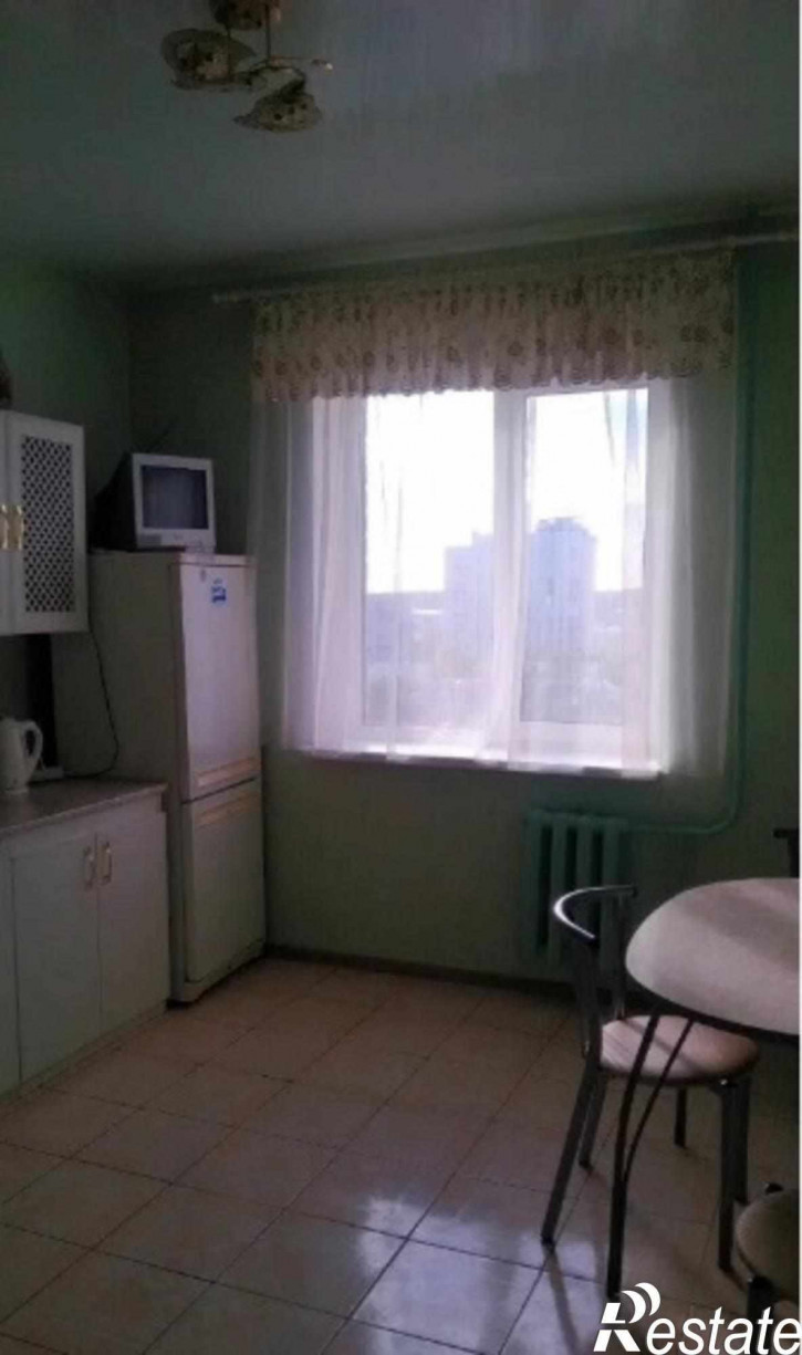 1-комн квартира Крайнова ул, 4
