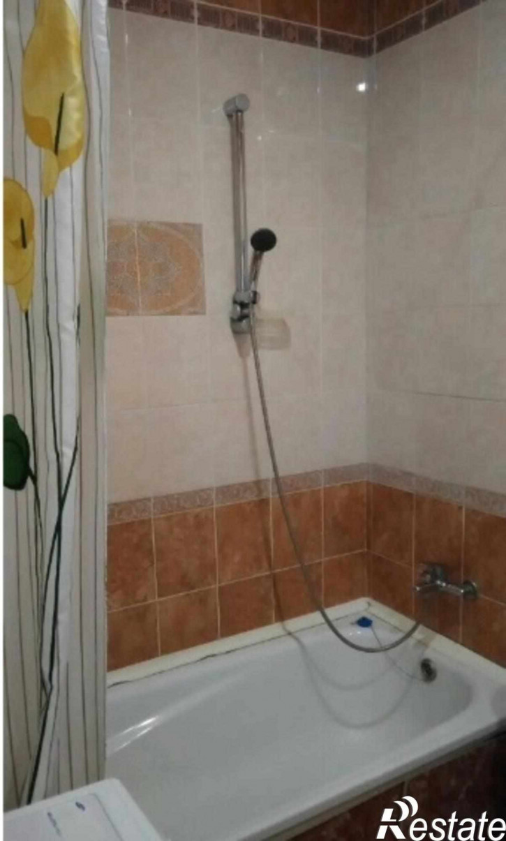 1-комн квартира Крайнова ул, 4