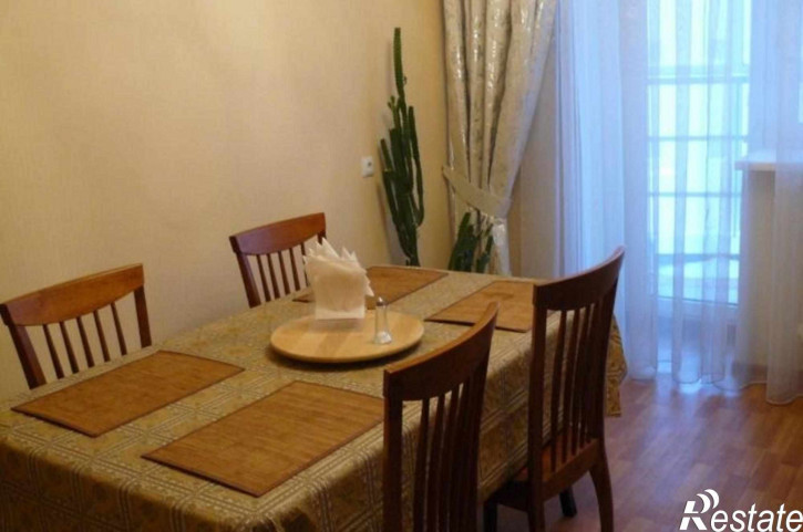 1-комн квартира Крайнова ул, 4