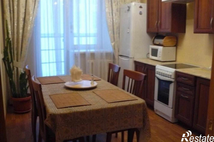 1-комн квартира Крайнова ул, 4