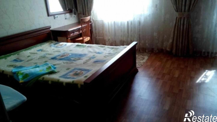 1-комн квартира Крайнова ул, 4