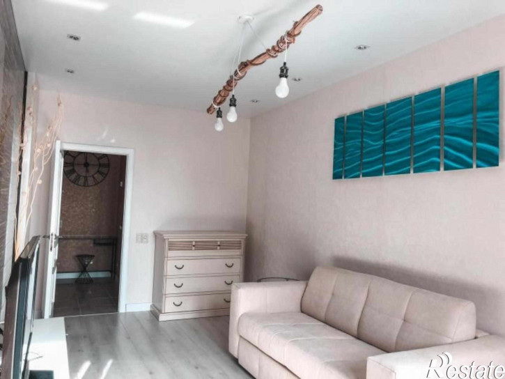 1-комн квартира Крайнова ул, 5
