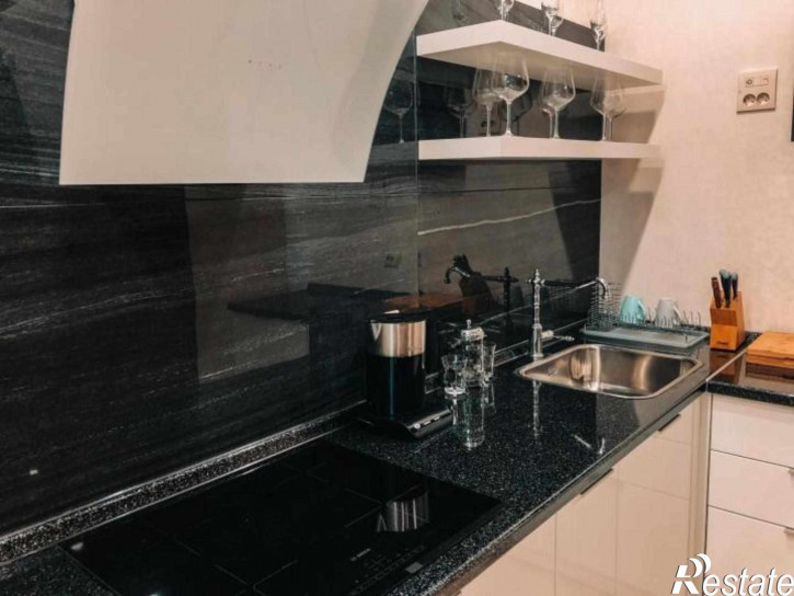 1-комн квартира Крайнова ул, 5
