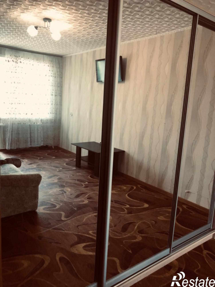 2-комн квартира Балакирева ул, 28