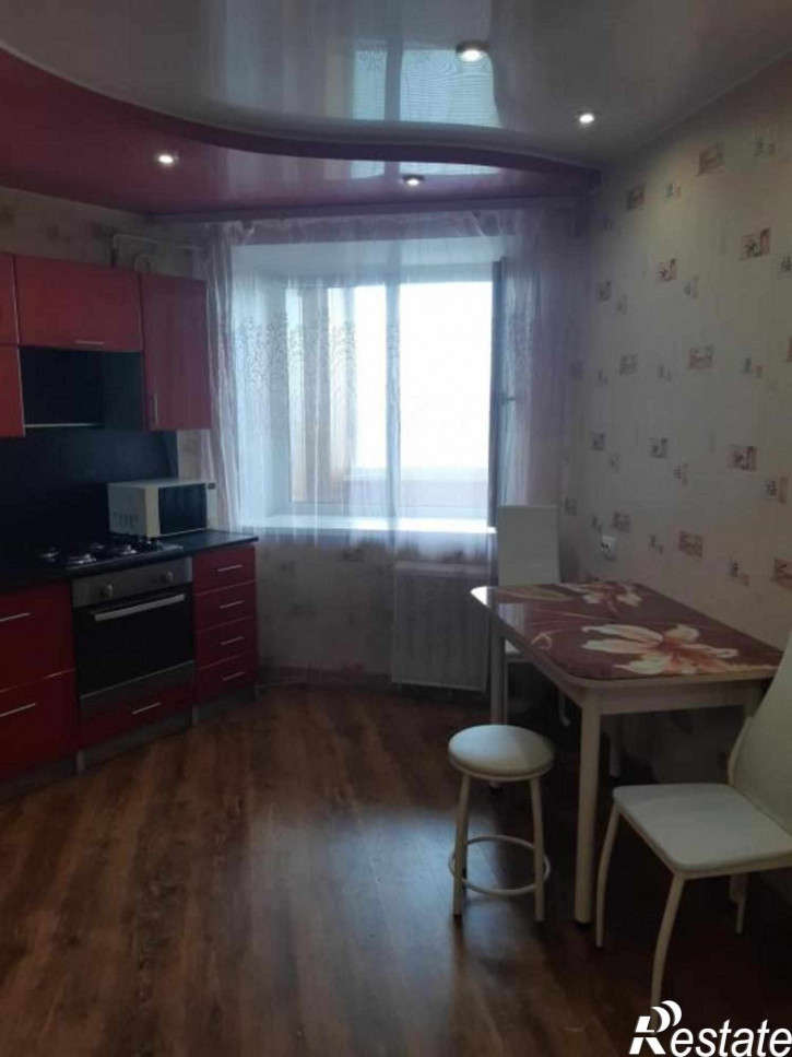 2-комн квартира Комиссарова ул, 1Г