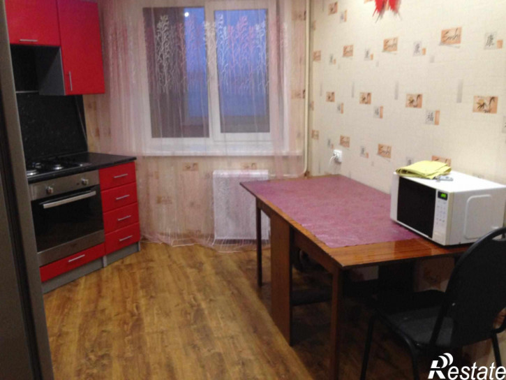 2-комн квартира Комиссарова ул, 1Г