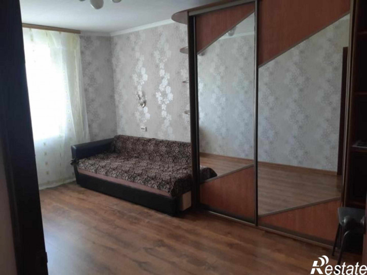 2-комн квартира Комиссарова ул, 1Г