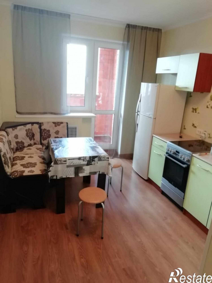 1-комн квартира Тракторная ул, 4