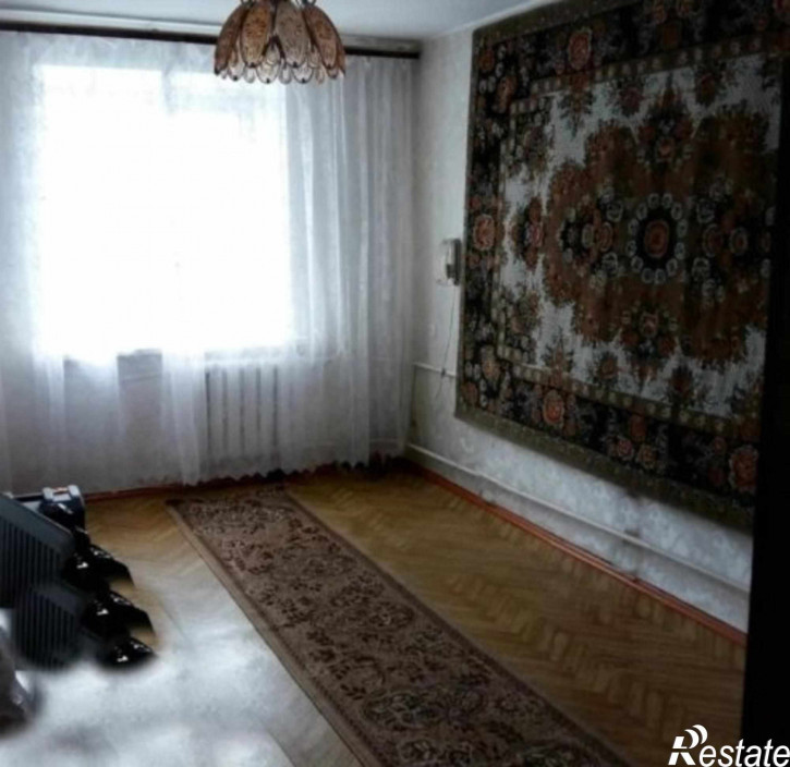 3-комн квартира Комиссарова ул, 10/13