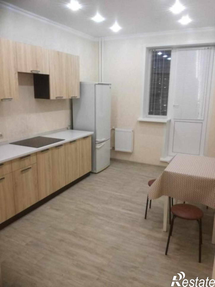 1-комн квартира Крайнова ул, 5