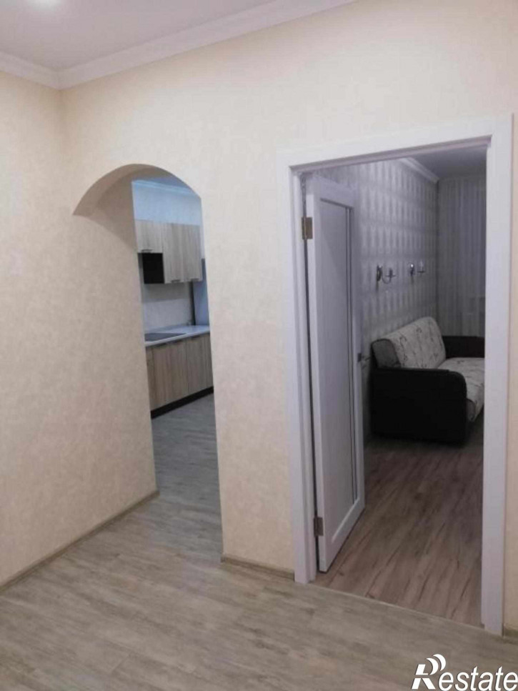 1-комн квартира Крайнова ул, 5