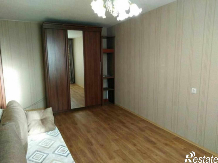 1-комн квартира Комиссарова ул, 49