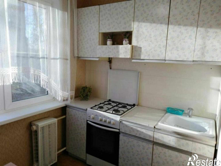 1-комн квартира Комиссарова ул, 49