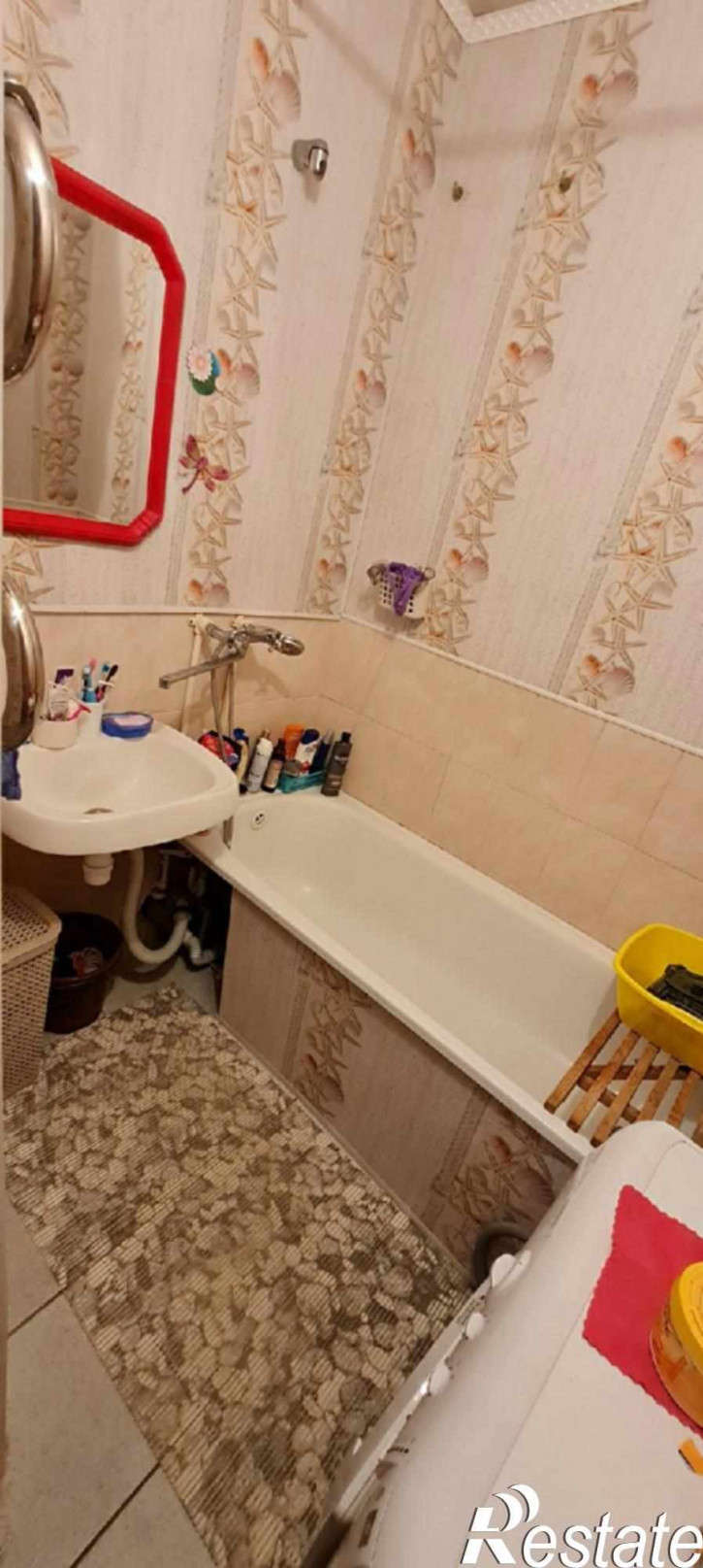 2-комн квартира Безыменского ул, 9Д