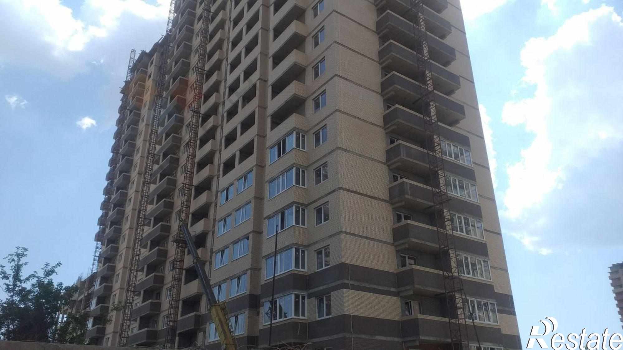 Купить квартиру за 10 500 000 рублей на Стахановская ул, 1