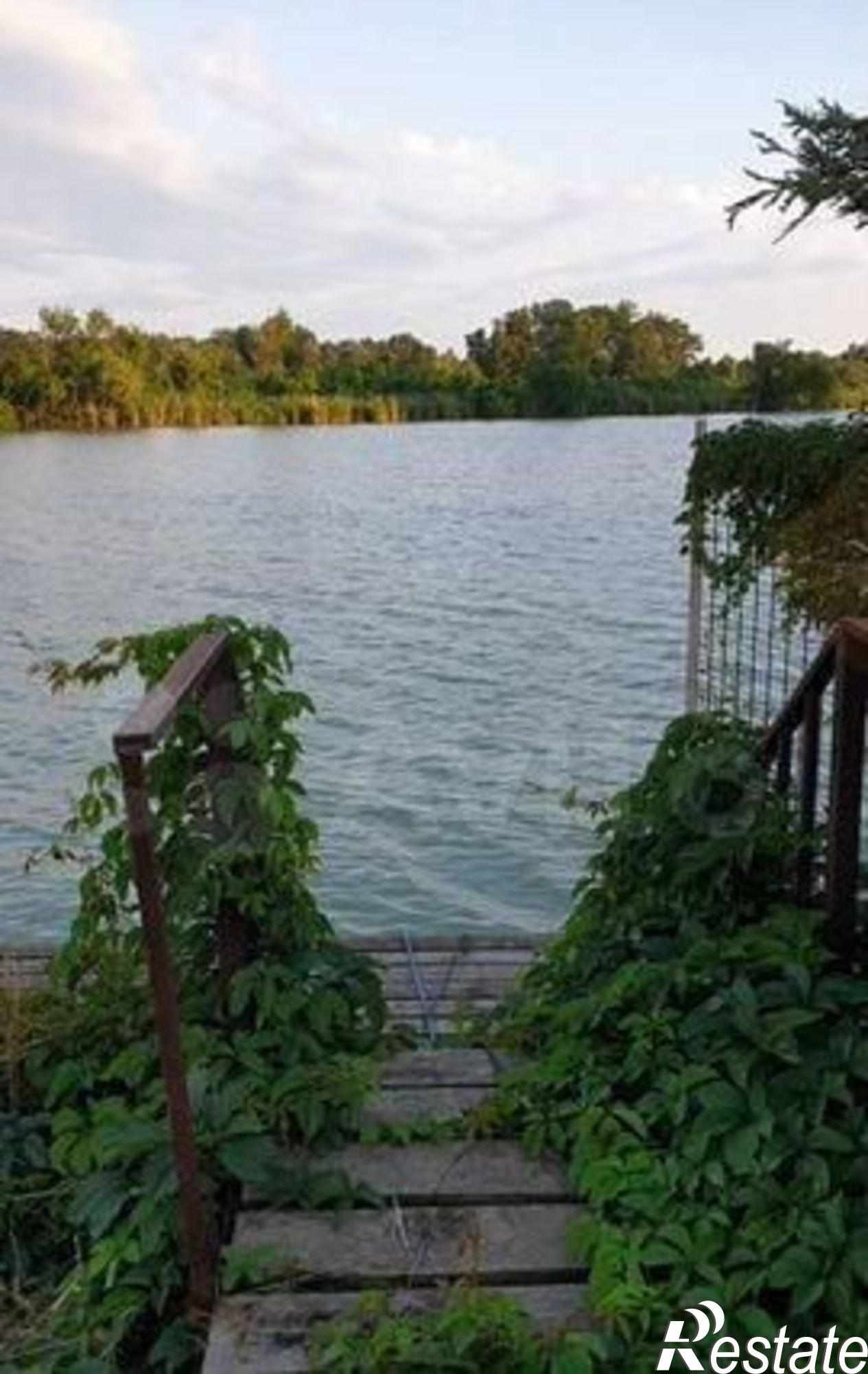 Сдать дачу, дом, коттедж за 180 000 рублей на Кубанская ул, 18