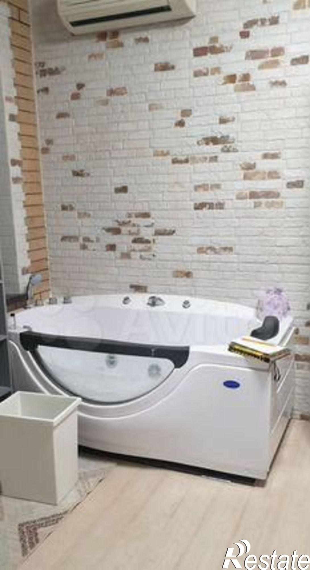 Сдать дачу, дом, коттедж за 180 000 рублей на Кубанская ул, 18
