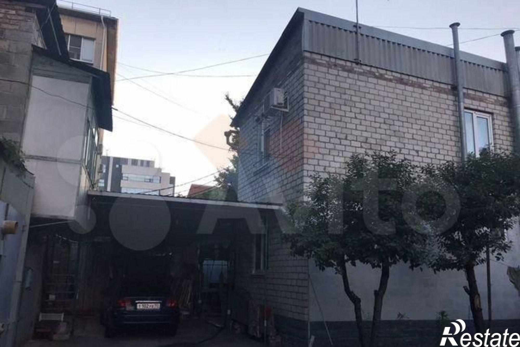 Купить дачу, дом, коттедж за 40 000 000 рублей на Коммунаров ул, 51