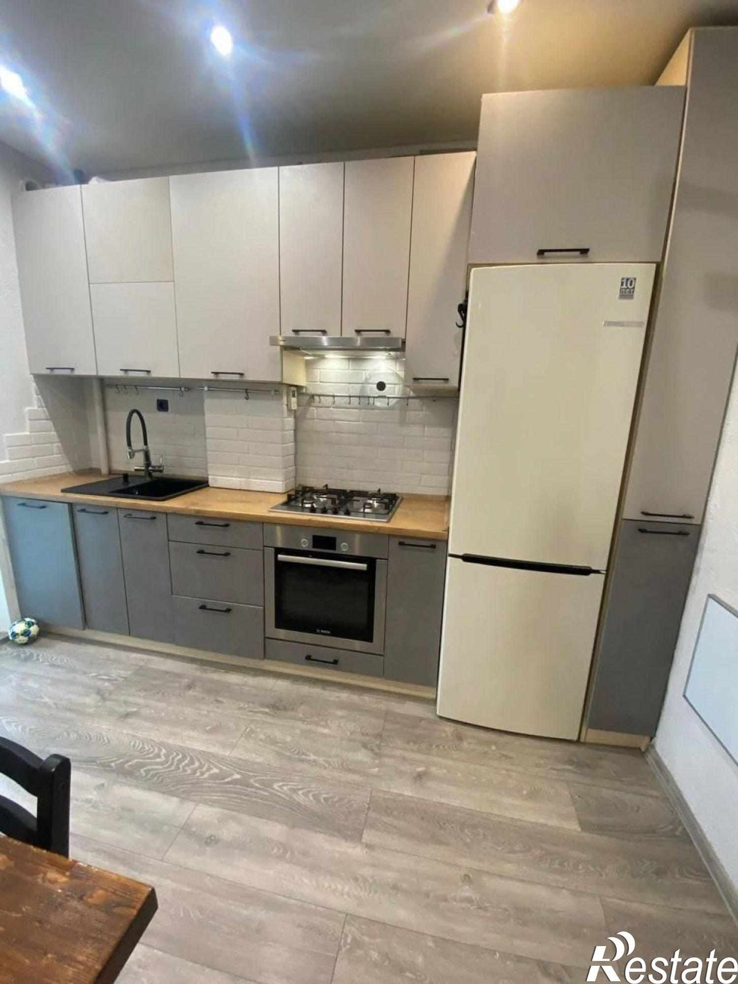 Купить квартиру за 4 410 000 рублей на Н.Карамзина ул, 36