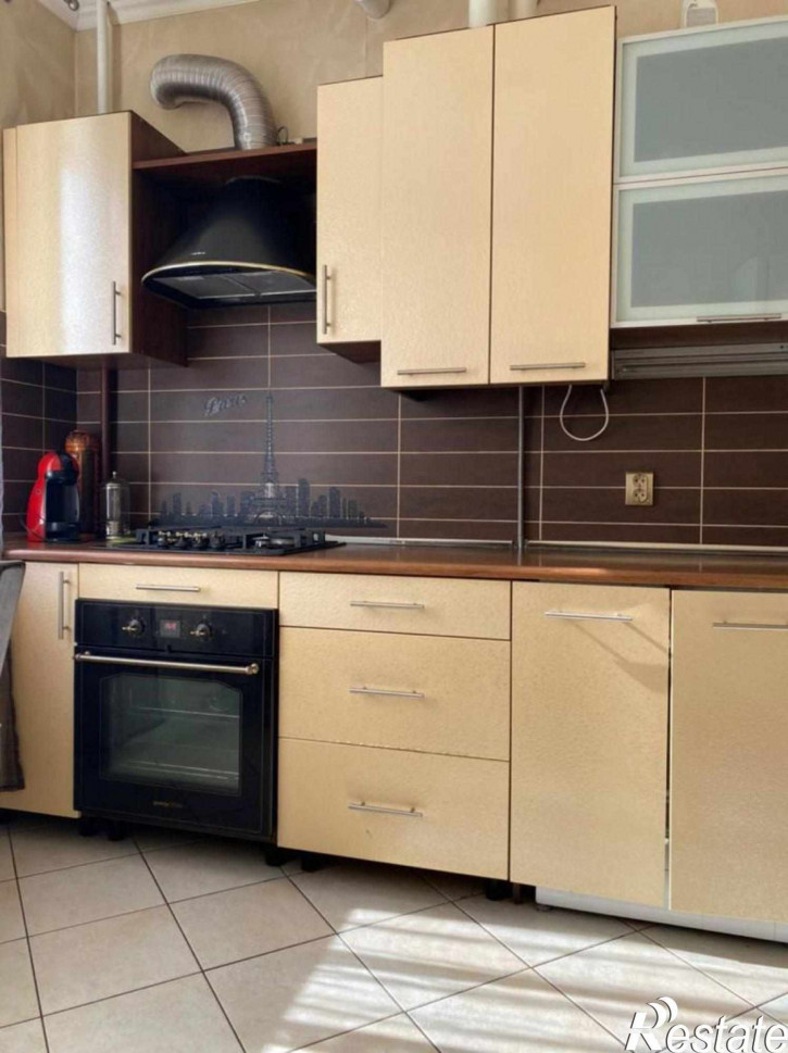 1-комн квартира Аксакова ул, 102