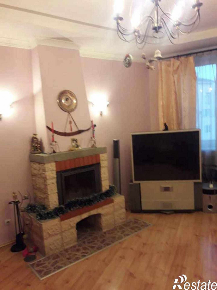 3-комн квартира Стрелковая ул, 1