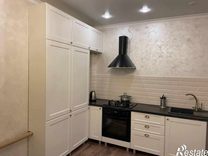 2-комн квартира Артиллерийская ул, 85